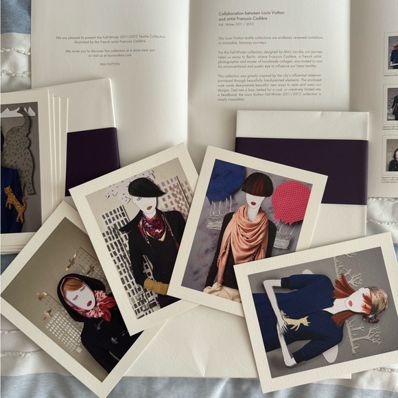 Louis Vuitton Letter Set 8 Postcards. - Picture 2 of 8